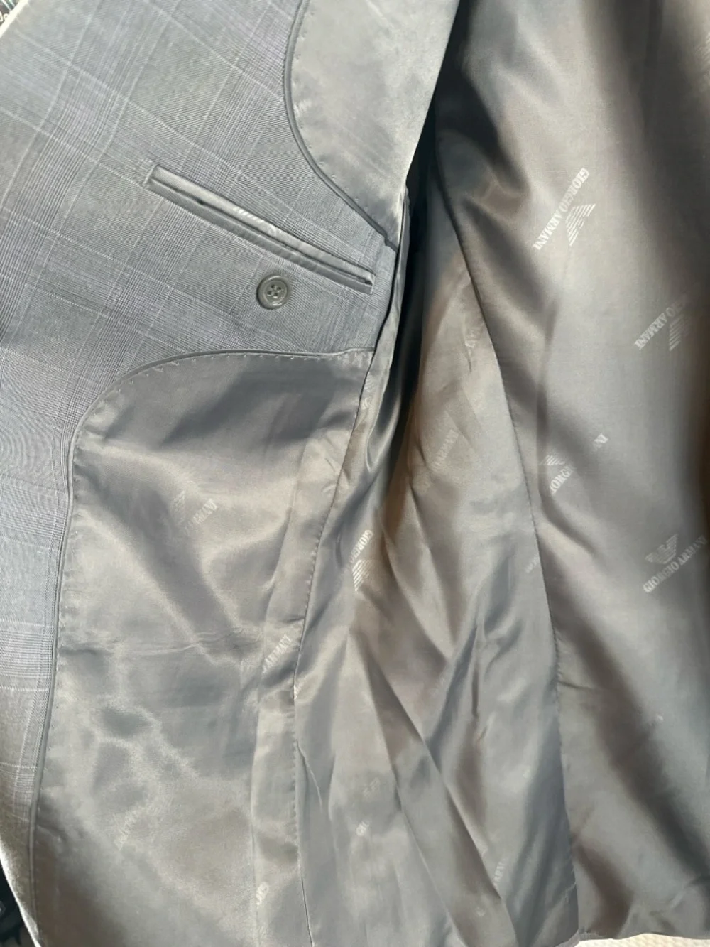 Giorgio Armani  LeCollezioni Grey Plaid Two-Button Suit Jacket Blazer